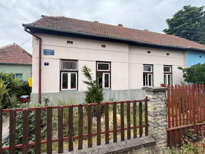 Kertvaroš | 4zida.rs