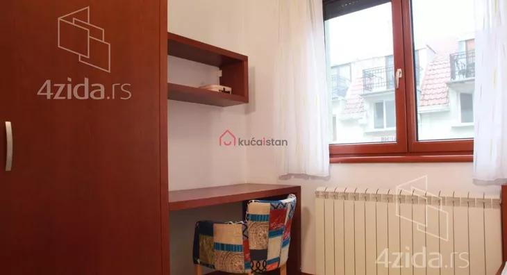 Petosoban stan | 4zida