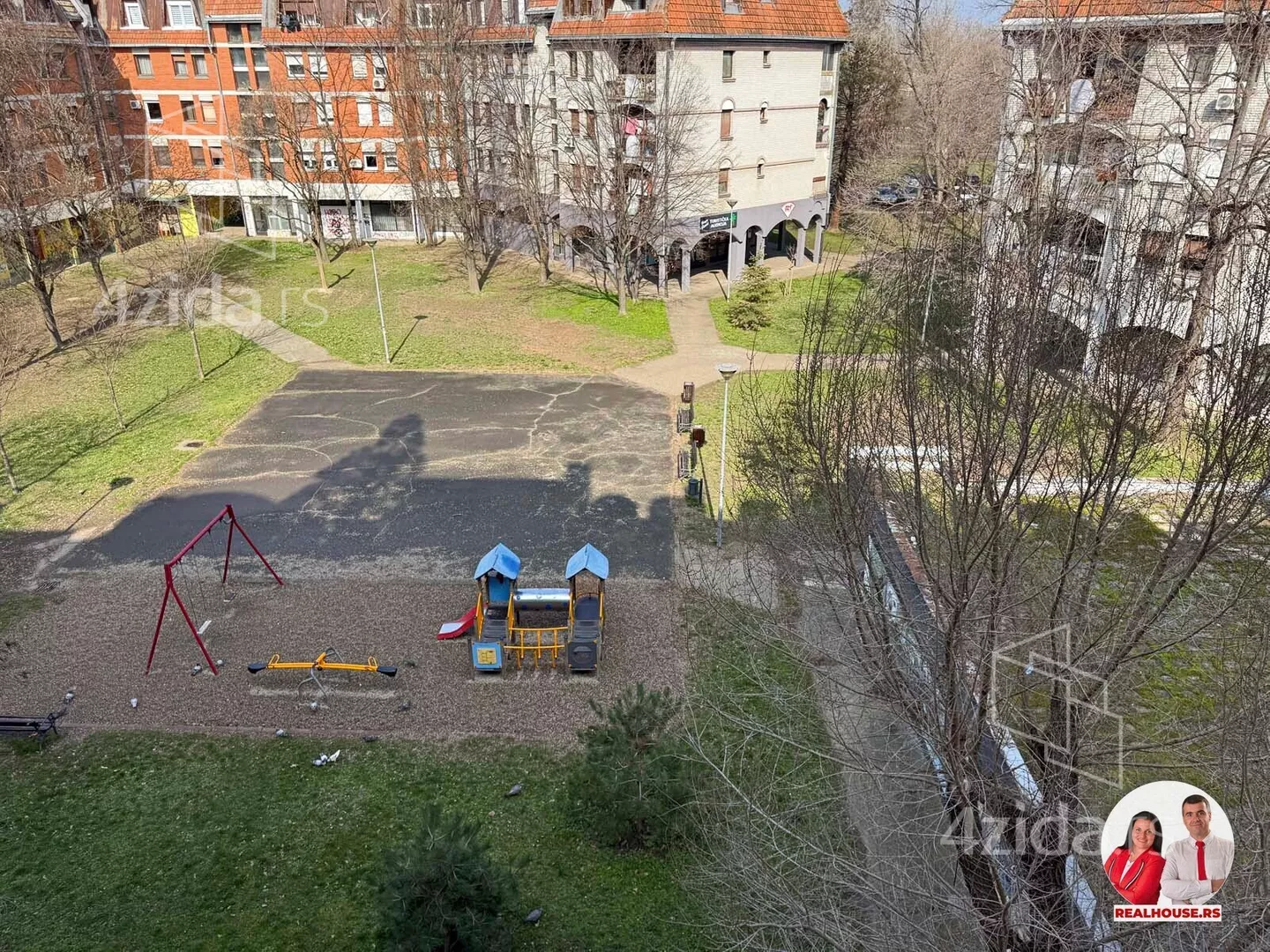 Jednoiposoban stan | 4zida