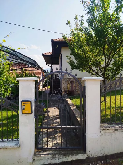 Lipova | 4zida.rs