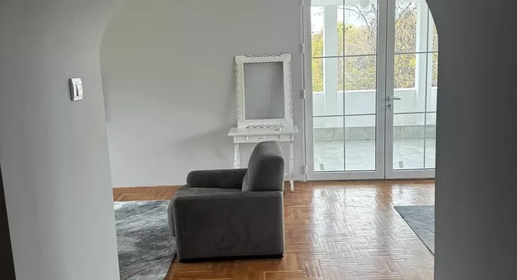 Šestosoban stan | 4zida