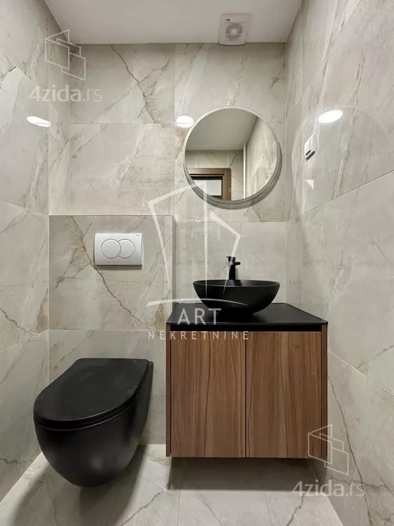 Petosoban stan | 4zida