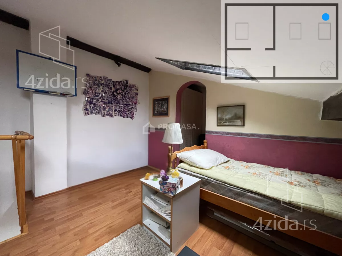 Troiposoban stan | 4zida