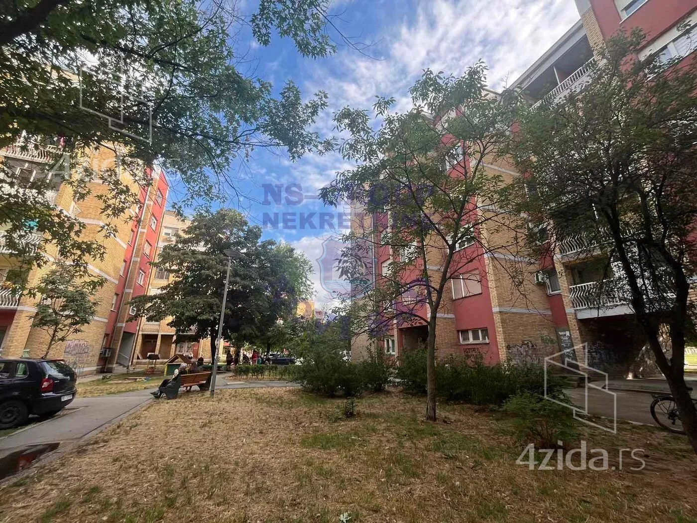 Dvoiposoban stan | 4zida