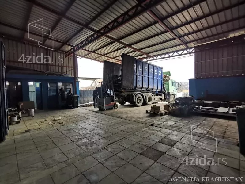 Lokal | 4zida