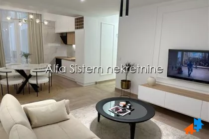 Studentski Trg | 4zida.rs