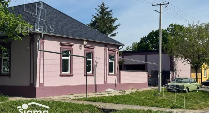 Poslovna zgrada | 4zida