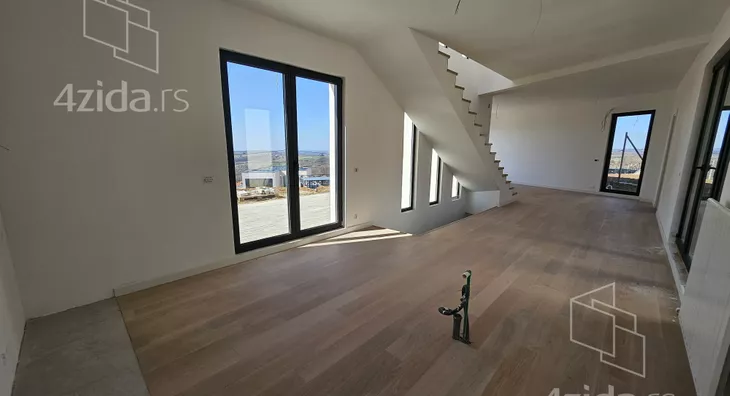 3-etažna kuća | 4zida