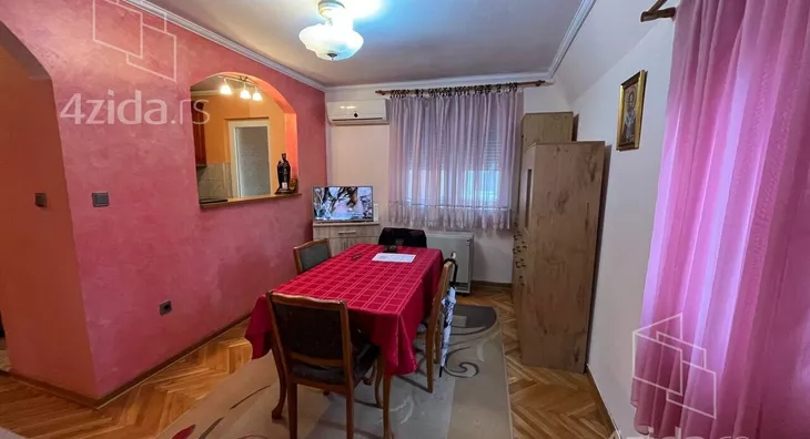 Petosoban stan | 4zida