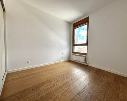 Klinički Centar | 4zida.rs