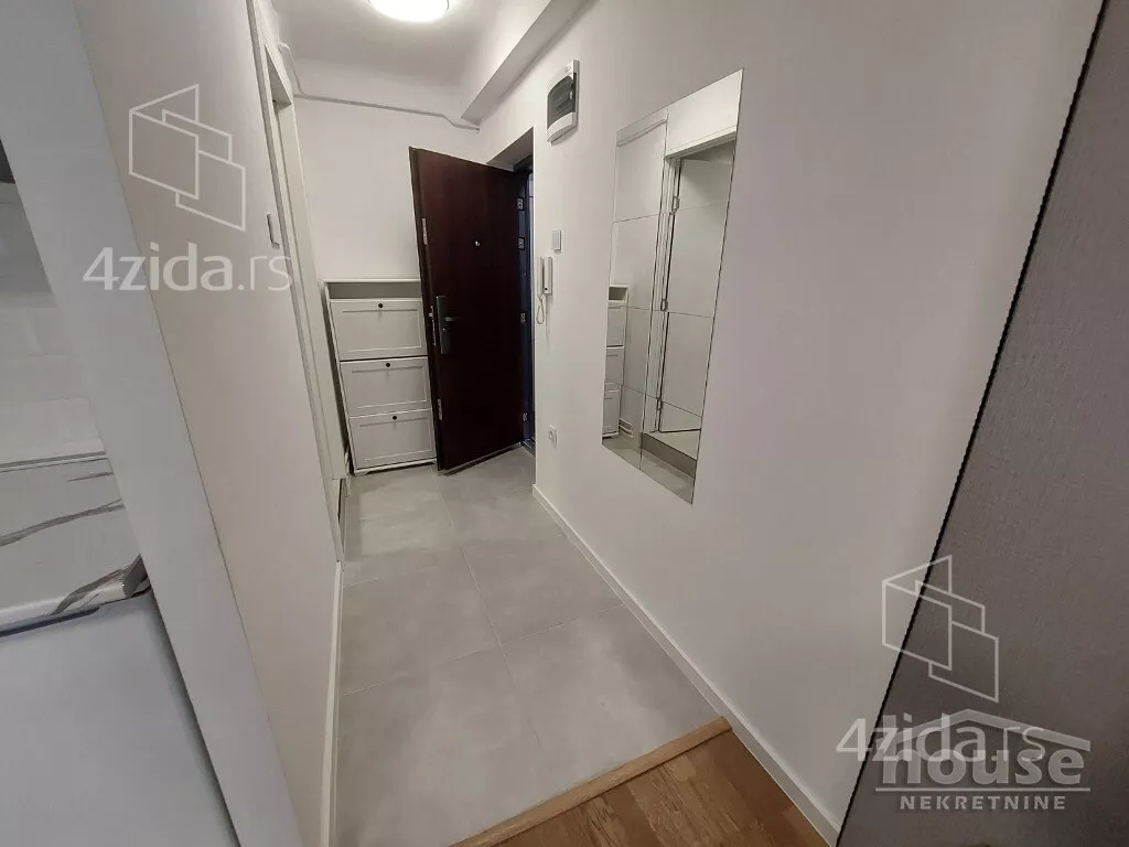 Garsonjera | 4zida