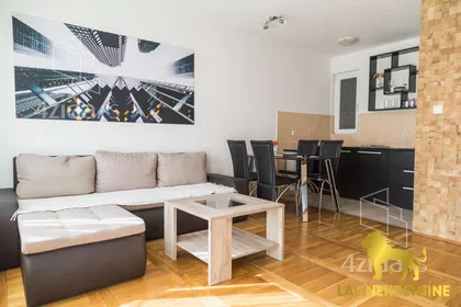 CANKAREVA | 4zida.rs