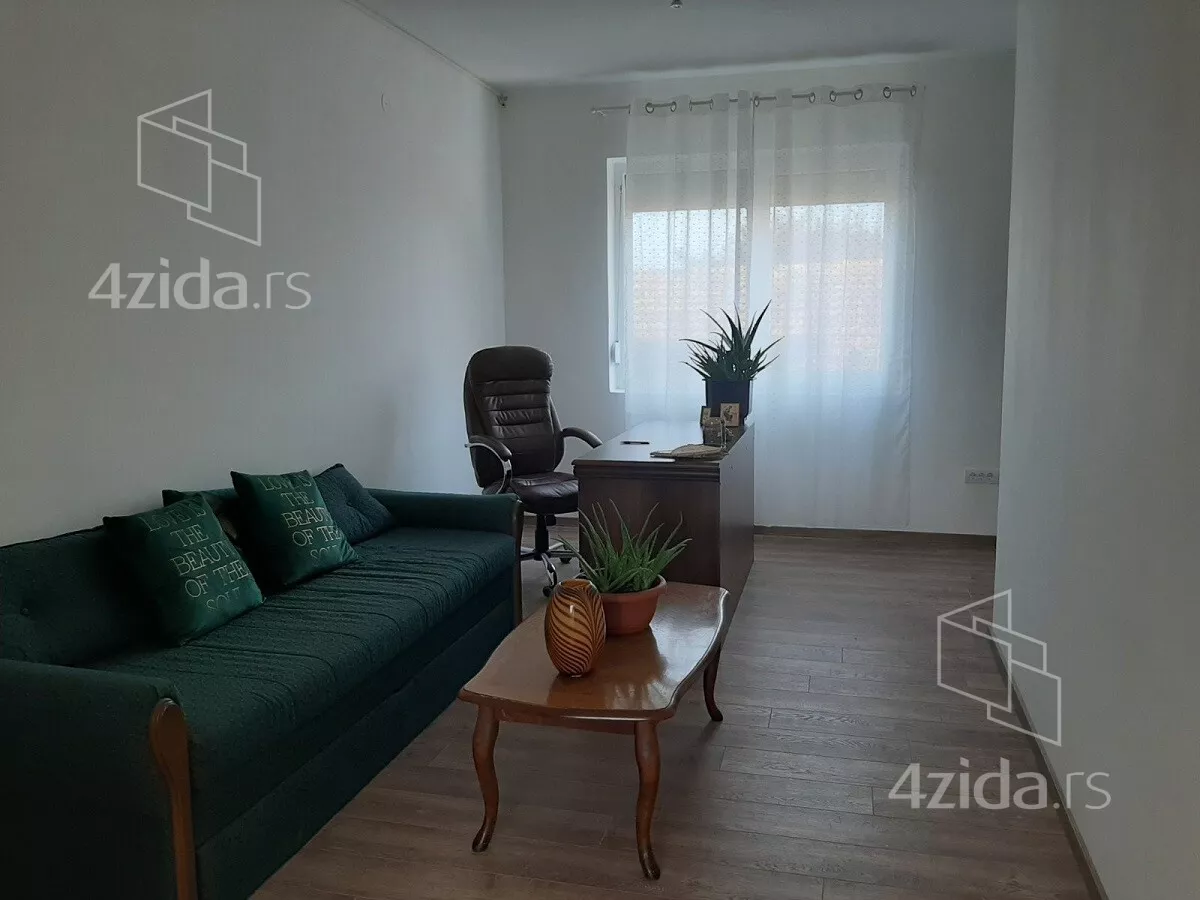 5-etažna kuća | 4zida