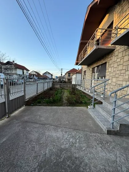 Gradske lokacije | 4zida.rs