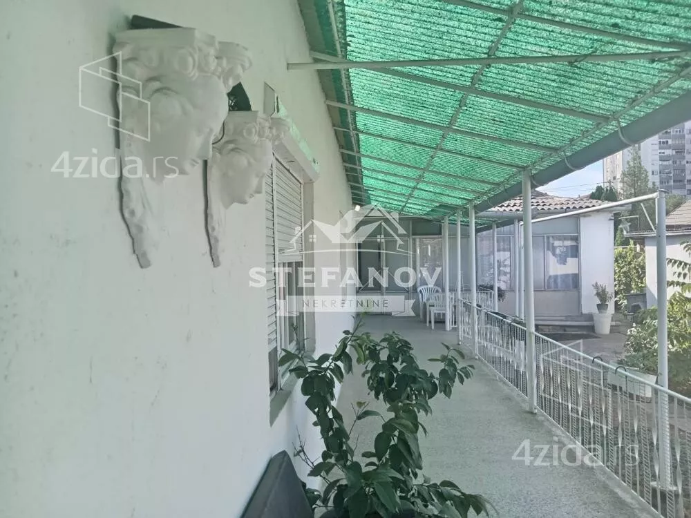 Kuća | 4zida