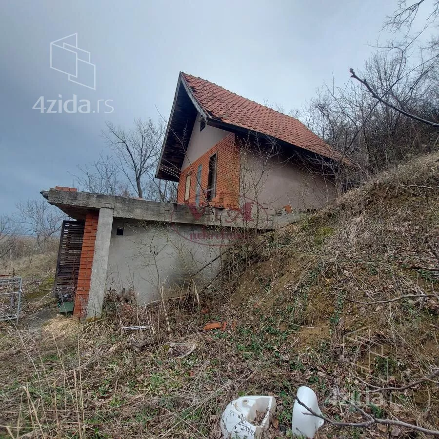 Plac | 4zida