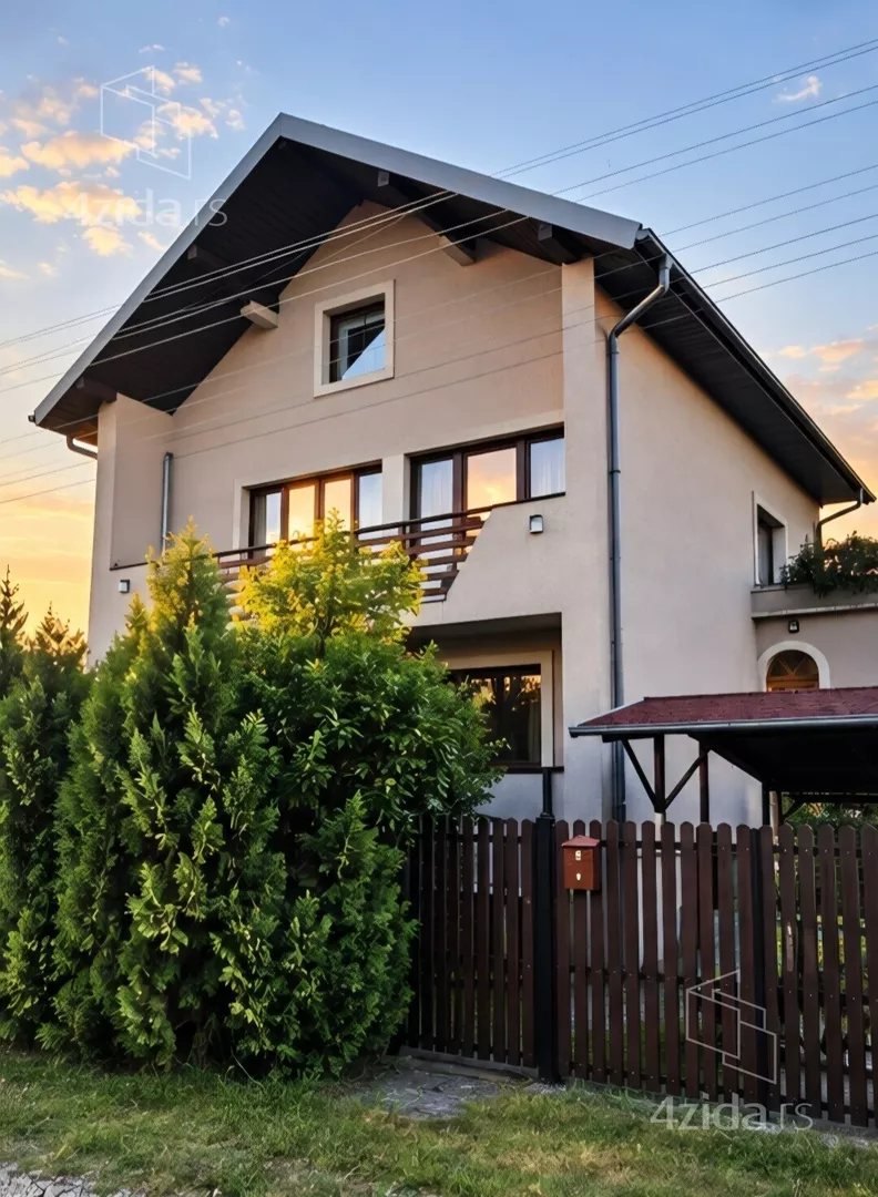4-etažna kuća | 4zida