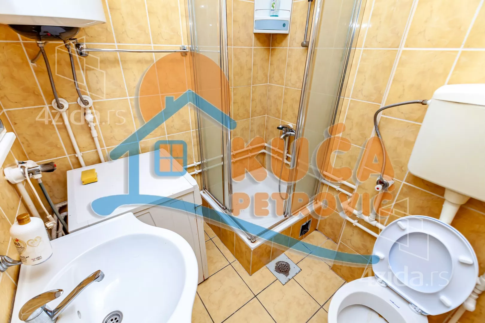 Troiposoban stan | 4zida