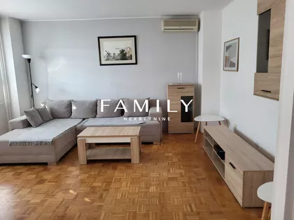 Partizanskih Baza | 4zida.rs