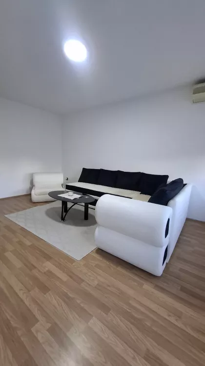 Trg Fontana | 4zida.rs