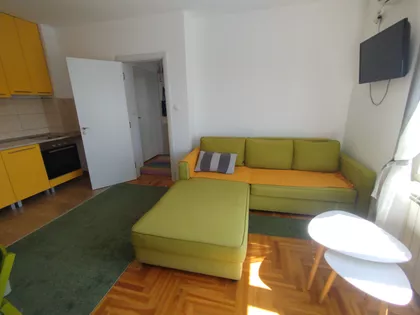 Braće Miladinov 23 | 4zida.rs