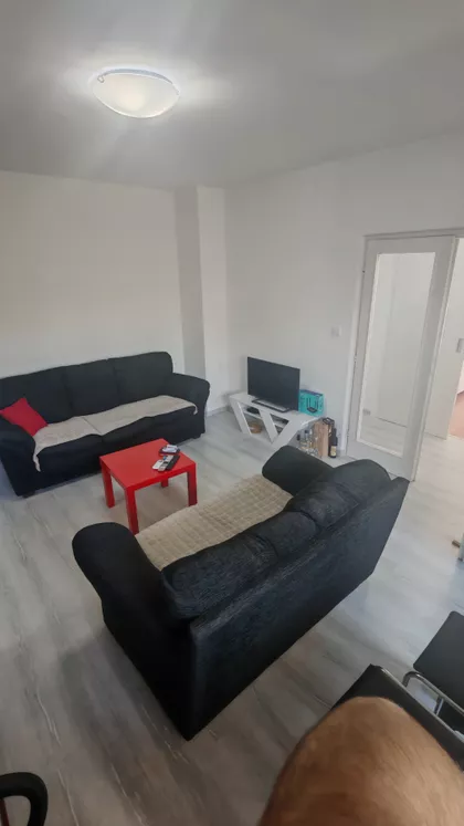 Sretena Mladenovića-Mike 2 | 4zida.rs