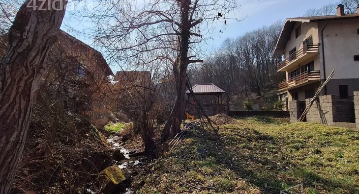 Građevinsko zemljište | 4zida