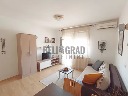 Ljubljanska | 4zida.rs