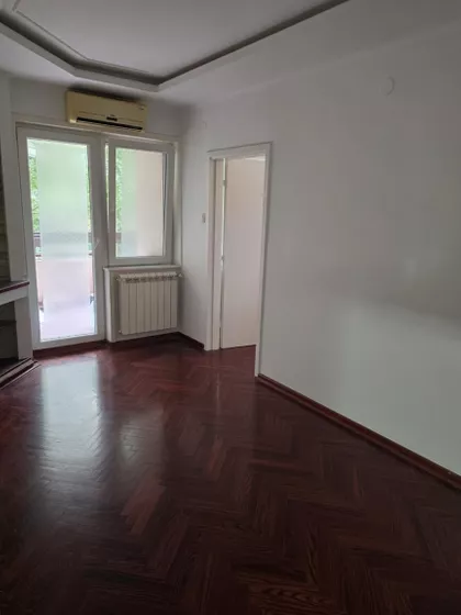 Novi Banovci | 4zida.rs