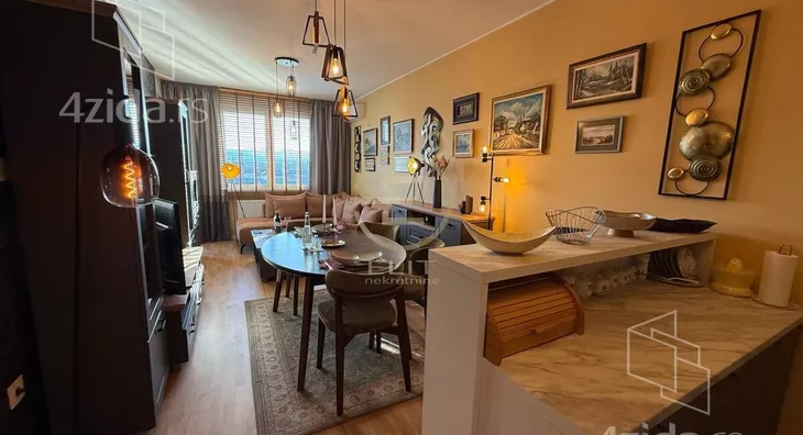 Dvoiposoban stan | 4zida