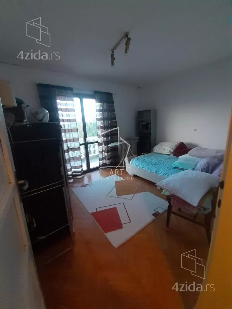 4-etažna kuća | 4zida