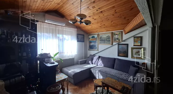 Troiposoban stan | 4zida