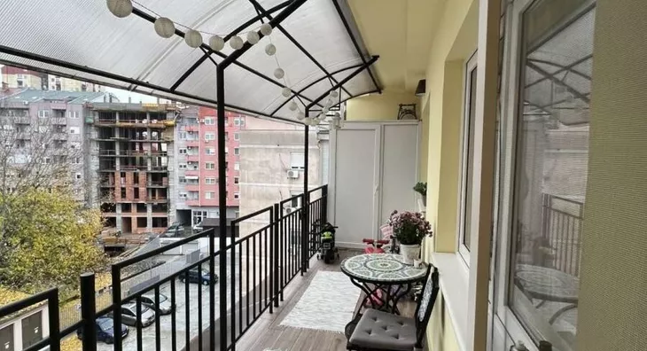 Petosoban stan | 4zida