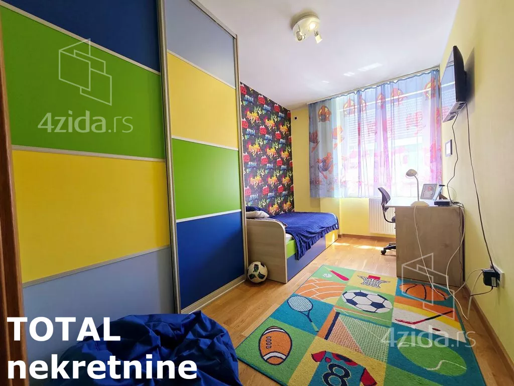 Četvorosoban stan | 4zida