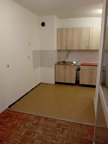 16. oktobra | 4zida.rs