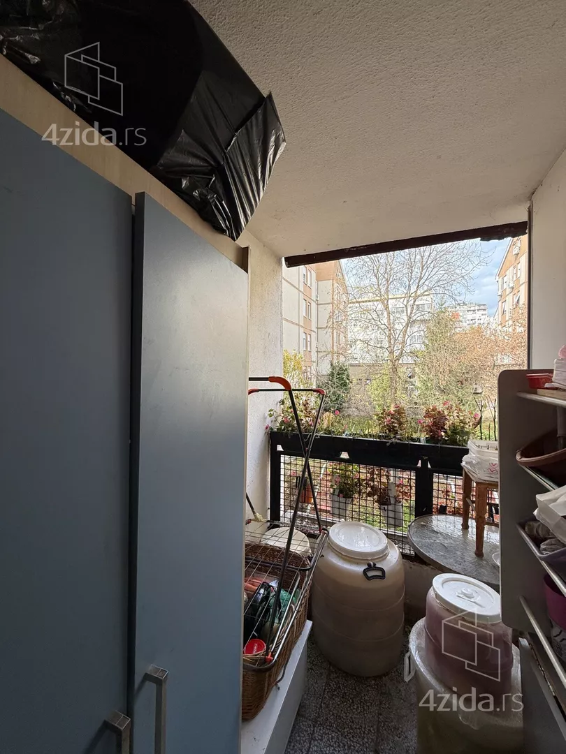 Četvoroiposoban stan | 4zida