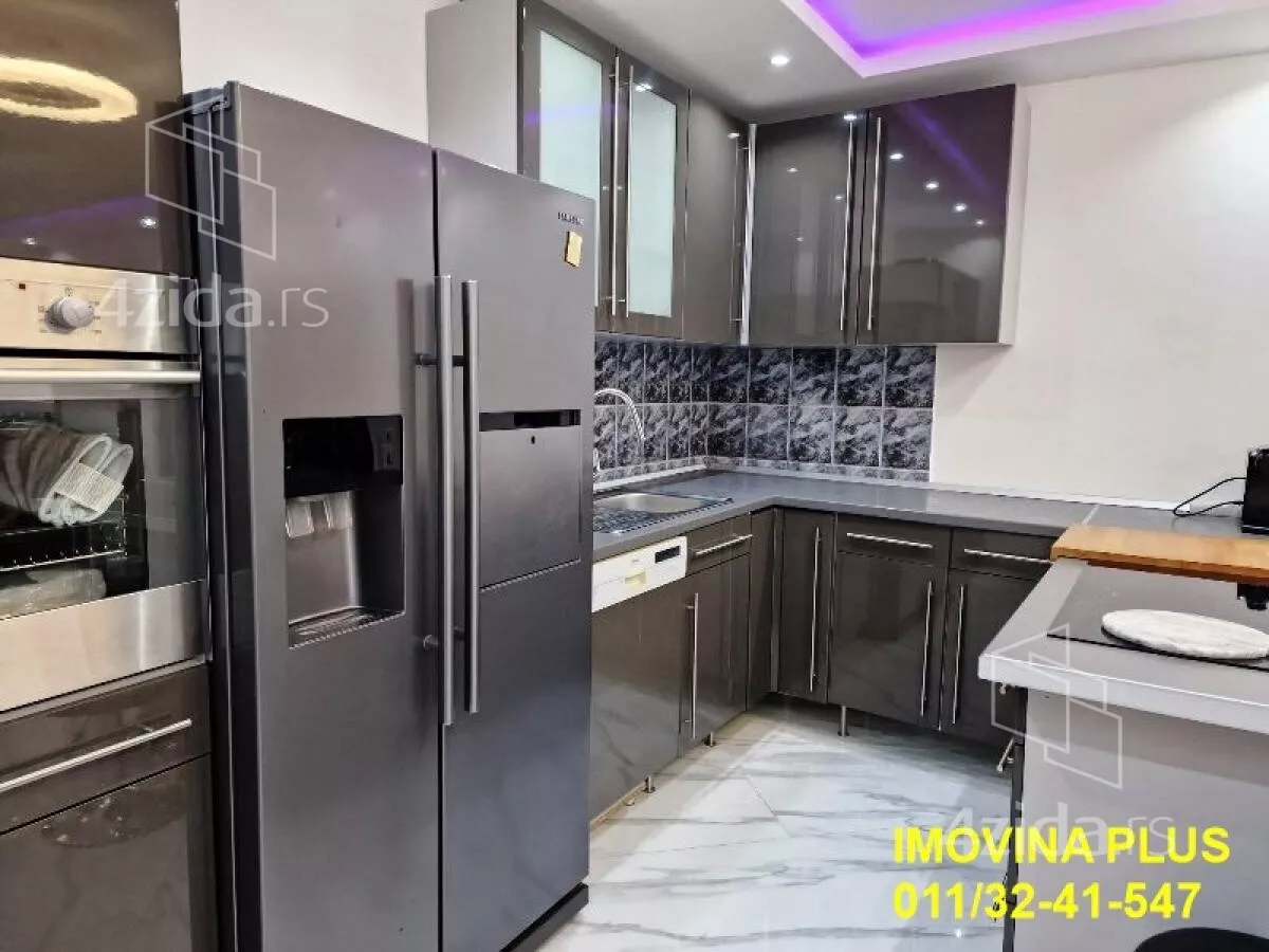 Petosoban stan | 4zida