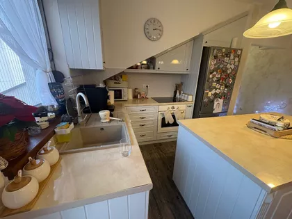 Mala Amerika | 4zida.rs