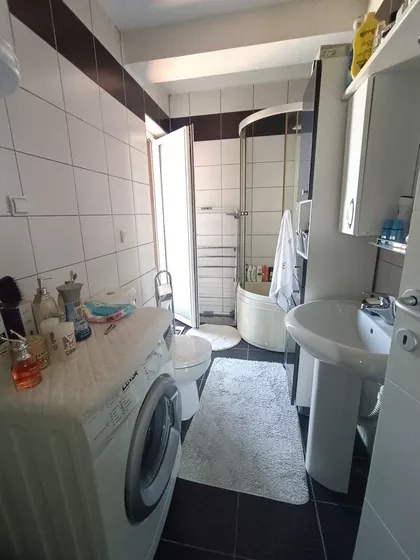 Sedmog Jula | 4zida.rs