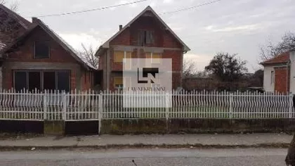 Okolne lokacije | 4zida.rs