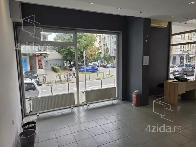 Lokal | 4zida