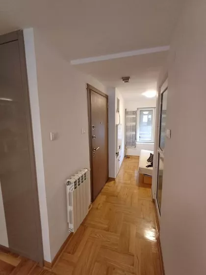 Obrenovićeva | 4zida.rs