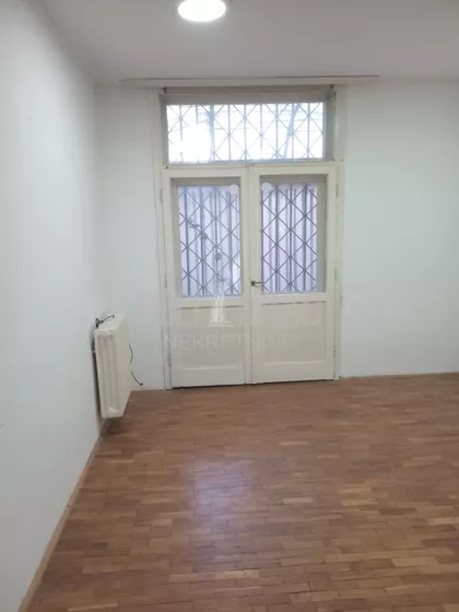 Petra Lekovića | 4zida.rs