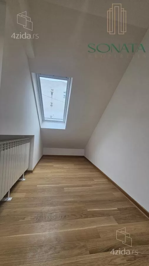 Petosoban stan | 4zida