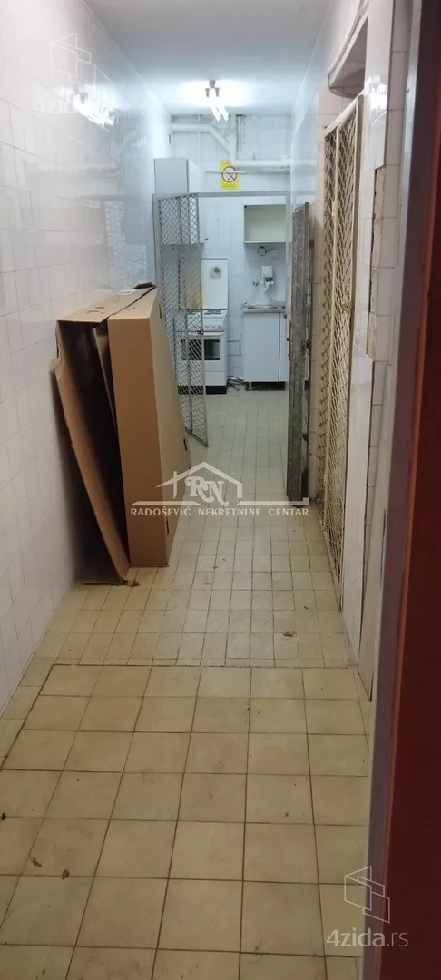 Lokal | 4zida