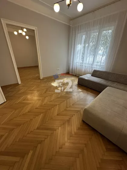 Nemačka škola | 4zida.rs