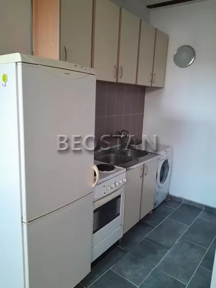 Pere Segedinca | 4zida.rs