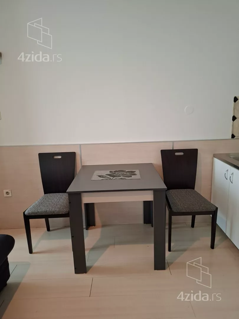 Garsonjera | 4zida