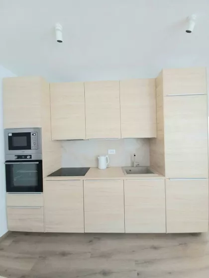 Vuka Karadžića 6 | 4zida.rs