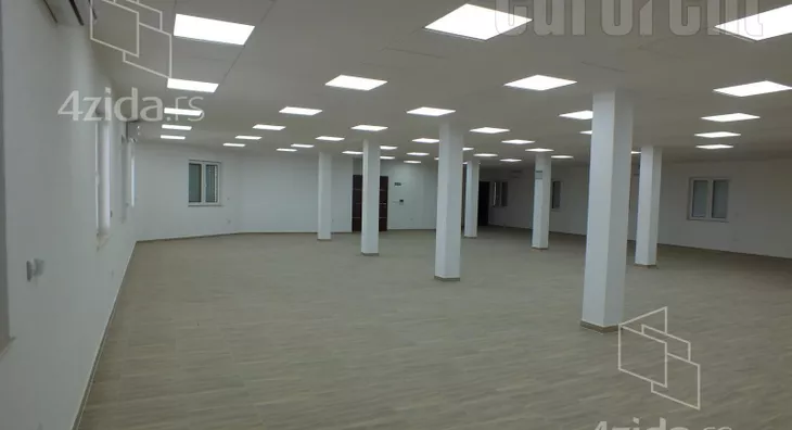 Poslovni prostor | 4zida